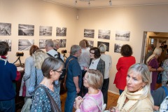 Fotožurnalisto Pauliaus Lileikio fotografijų parodos „Camera Obscura. Miražai“ atidarymo vakaras M. K. Čiurlionio namuose. Nuotr. Leonardas Skirpstas